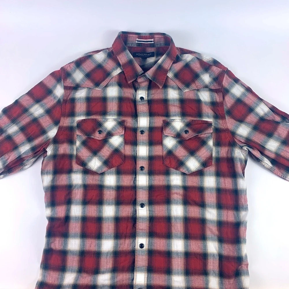 Banana Republic Tailoered Slim Fit Pearl Snap LS Sz L Red‎ Black Plaid Western